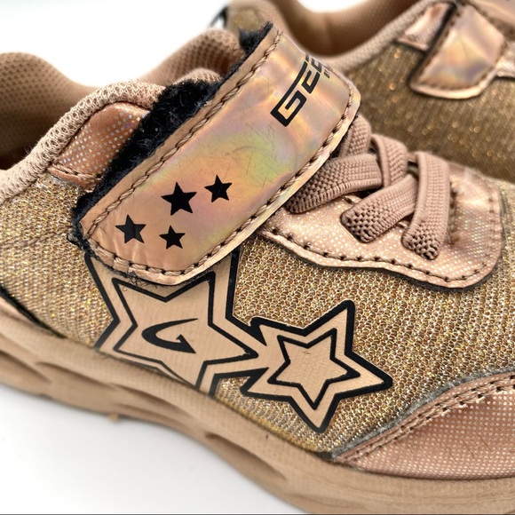 FPC Dream Seek Rose Gold Star Light-Up Sneaker, 8 - Picture 9 of 15